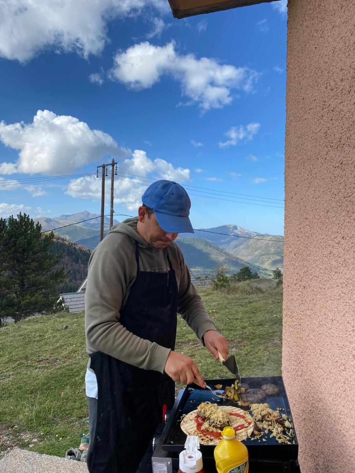 Gite Avec Vue Exceptionnelle Sur Les Montagnes Camurac Dış mekan fotoğraf